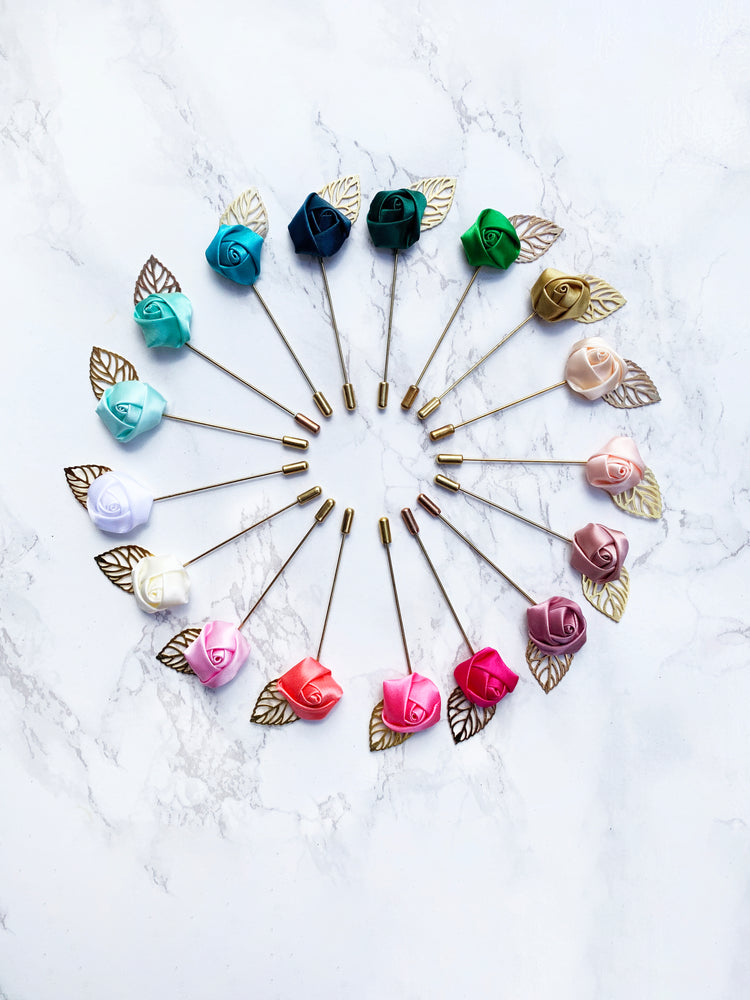 Gold Leaf Lapel Pin