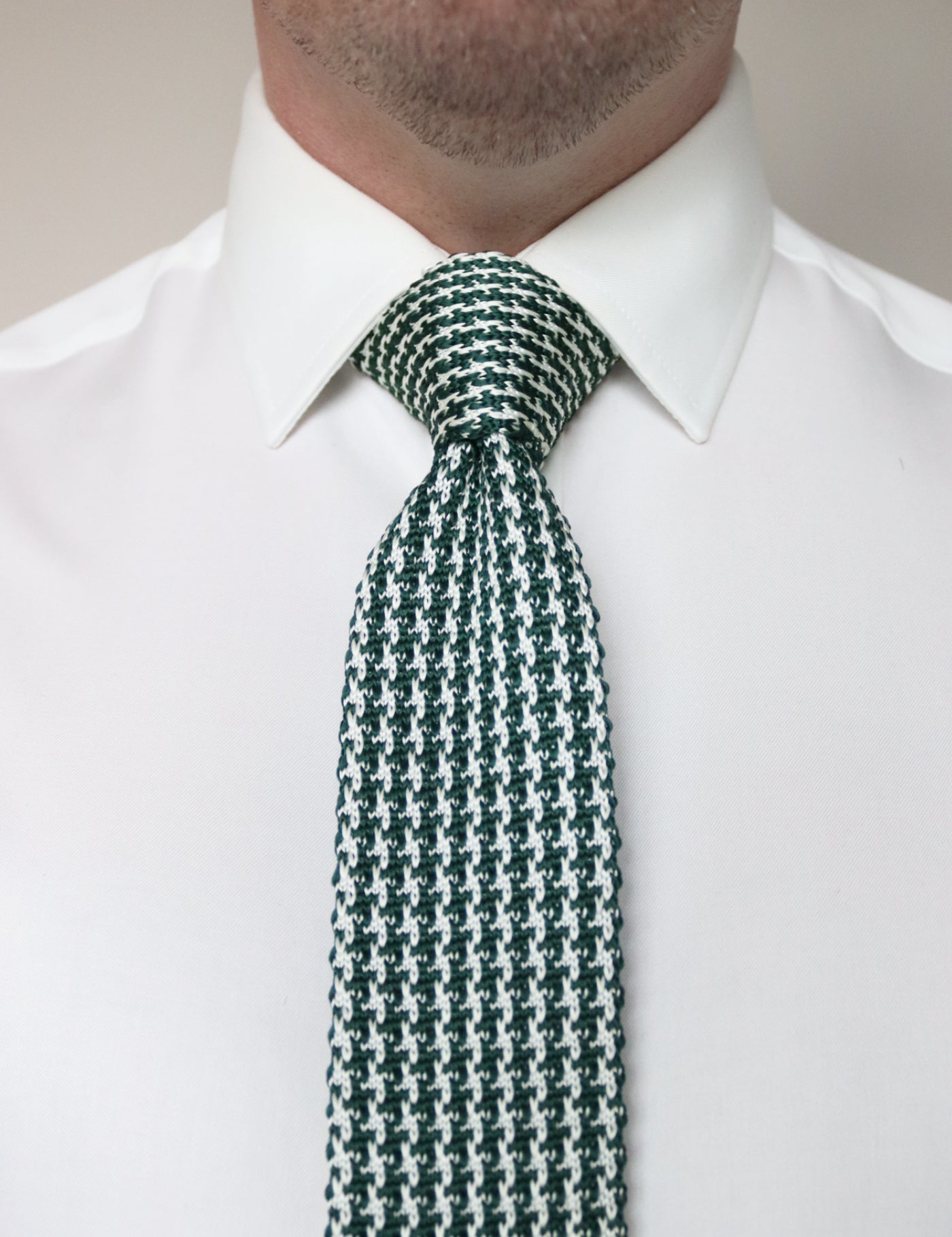 Houndstooth Design Knitted Tie With Square End - Dark Green