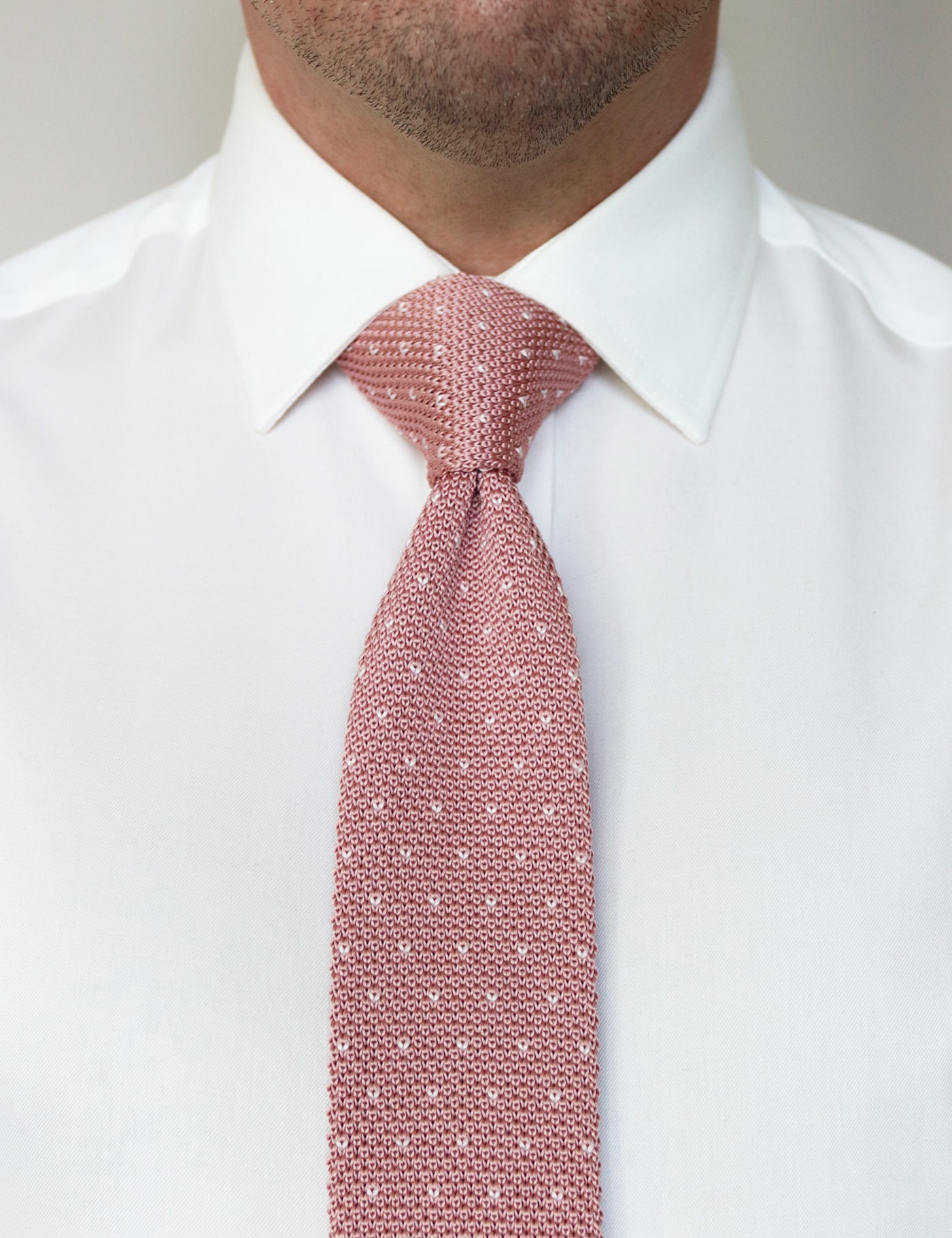 100% Polyester Square End Knitted Tie With Dots - Dusty Pink